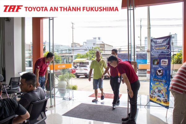 Toyota Bình Chánh luôn đặt khách hàng là trung tâm phục vụ